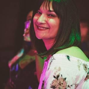 Meet your Posher, Dalila